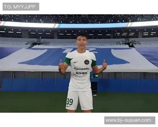 十几岁足球天才崭露头角未来之星的成长轨迹与突破挑战