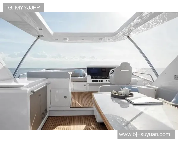 足球巨星奢华度假生活揭秘阳光海滩与私人庄园全景呈现